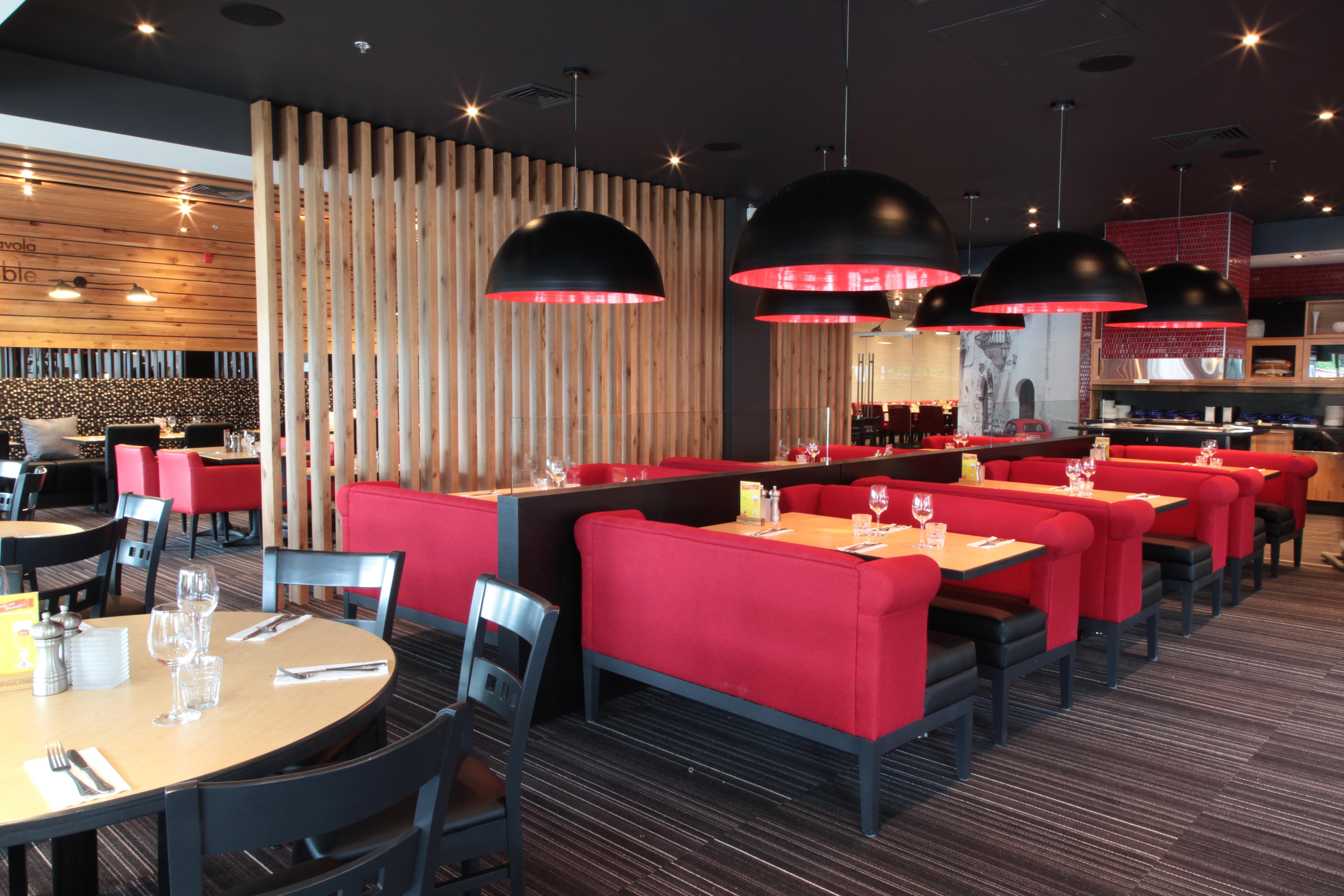 Holiday Inn Calgary South Conference Center 외부 사진